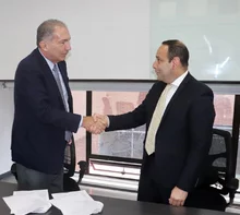 firma del contrato para la operación del juego Baloto